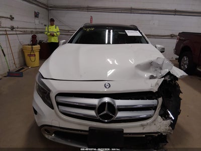 MERCEDES-BENZ GLA 250