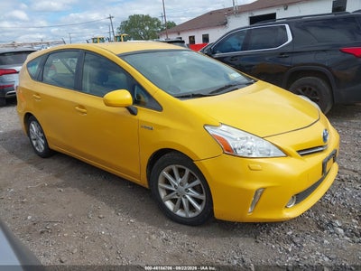2014 TOYOTA PRIUS V