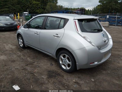 NISSAN LEAF
