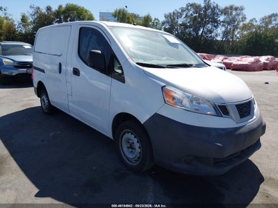 NISSAN NV200