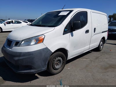 NISSAN NV200