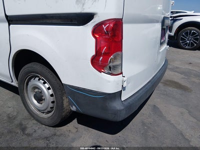 NISSAN NV200