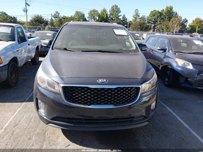 2015 KIA SEDONA 12