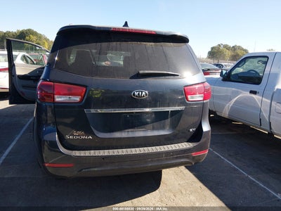 2015 KIA SEDONA 16