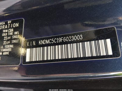 2015 KIA SEDONA 9