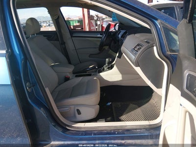 VOLKSWAGEN GOLF SPORTWAGEN