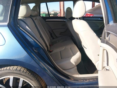 VOLKSWAGEN GOLF SPORTWAGEN