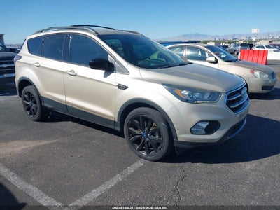 2017 FORD ESCAPE SE