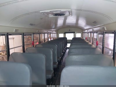 2015 IC CORPORATION 3000 8