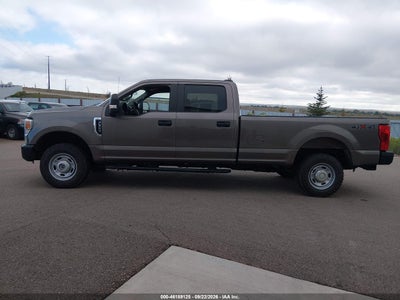 2022 FORD F-350 19
