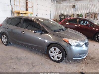 2016 KIA FORTE 5-DOOR