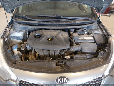 2016 KIA FORTE 5-DOOR 10