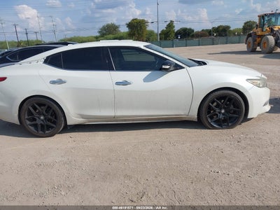 NISSAN MAXIMA