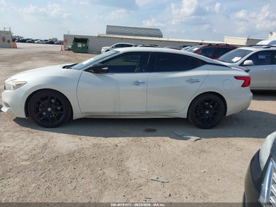 NISSAN MAXIMA