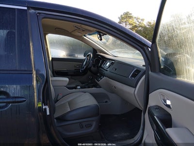 2016 KIA SEDONA 5
