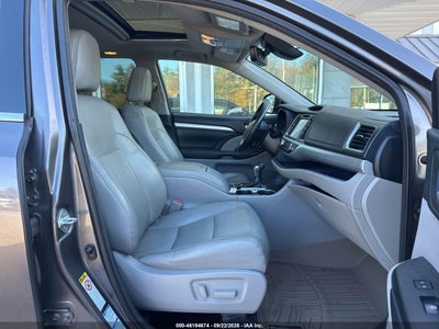 2017 TOYOTA HIGHLANDER 5