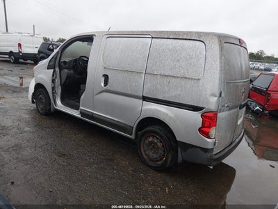 NISSAN NV200