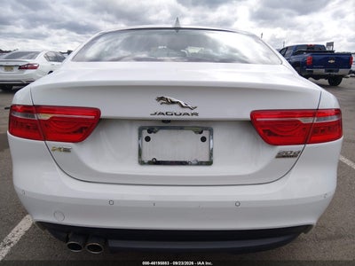 JAGUAR XE