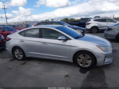 2019 HYUNDAI ELANTRA 13