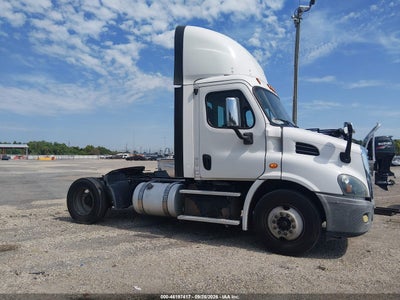 2017 FREIGHTLINER CASCADIA 113 15