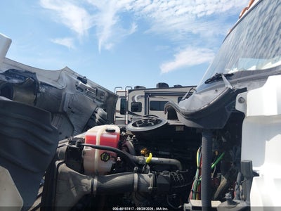 2017 FREIGHTLINER CASCADIA 113 13