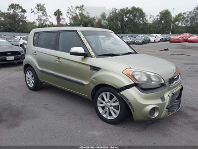 2013 KIA SOUL +