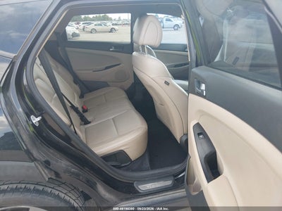 2016 HYUNDAI TUCSON 8