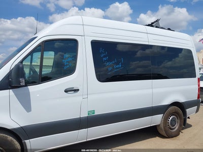MERCEDES-BENZ SPRINTER 2500