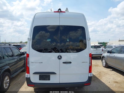 MERCEDES-BENZ SPRINTER 2500