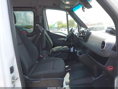 MERCEDES-BENZ SPRINTER 2500