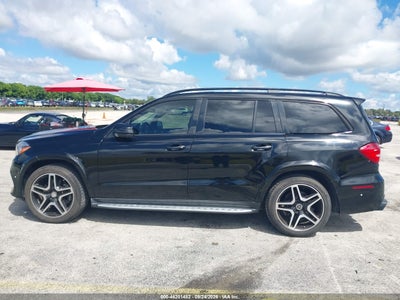 MERCEDES-BENZ GLS 550