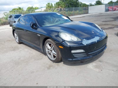 2011 PORSCHE PANAMERA 4