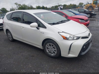 TOYOTA PRIUS V