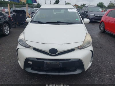 TOYOTA PRIUS V