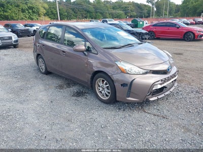 TOYOTA PRIUS V