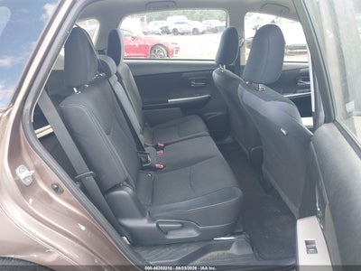 TOYOTA PRIUS V