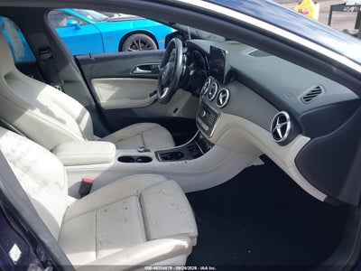 MERCEDES-BENZ CLA 250