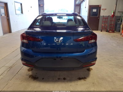 2019 HYUNDAI ELANTRA 17