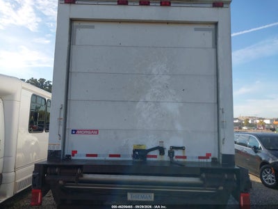 2017 INTERNATIONAL DURASTAR 4300 8