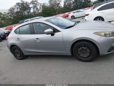 2015 MAZDA MAZDA3 13