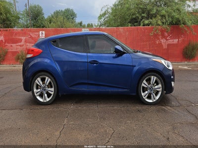 2017 HYUNDAI VELOSTER 13