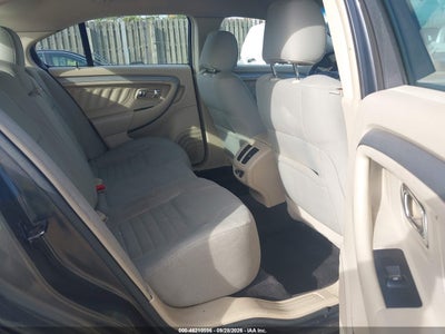 2017 FORD TAURUS 8