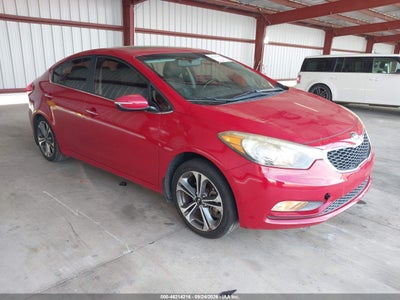 KNAFZ4A82G5554937 KIA FORTE Photo 1