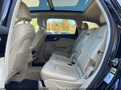 2019 AUDI Q7 8