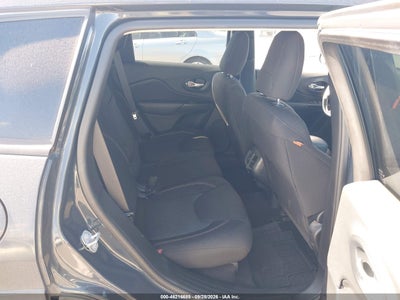 2016 JEEP CHEROKEE 8