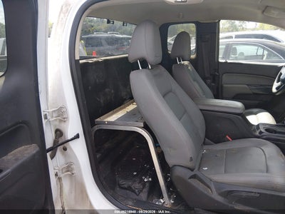 2016 CHEVROLET COLORADO 8