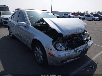 2002 MERCEDES-BENZ C 320
