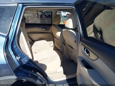 2015 NISSAN ROGUE 8