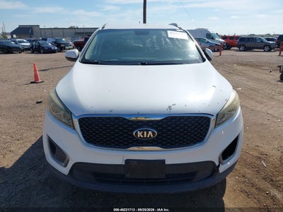 2017 KIA SORENTO 12