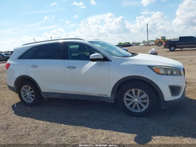 2017 KIA SORENTO 13